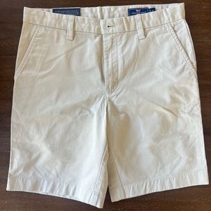 Vineyard vines size 10 breaker shorts boys nwt light khaki